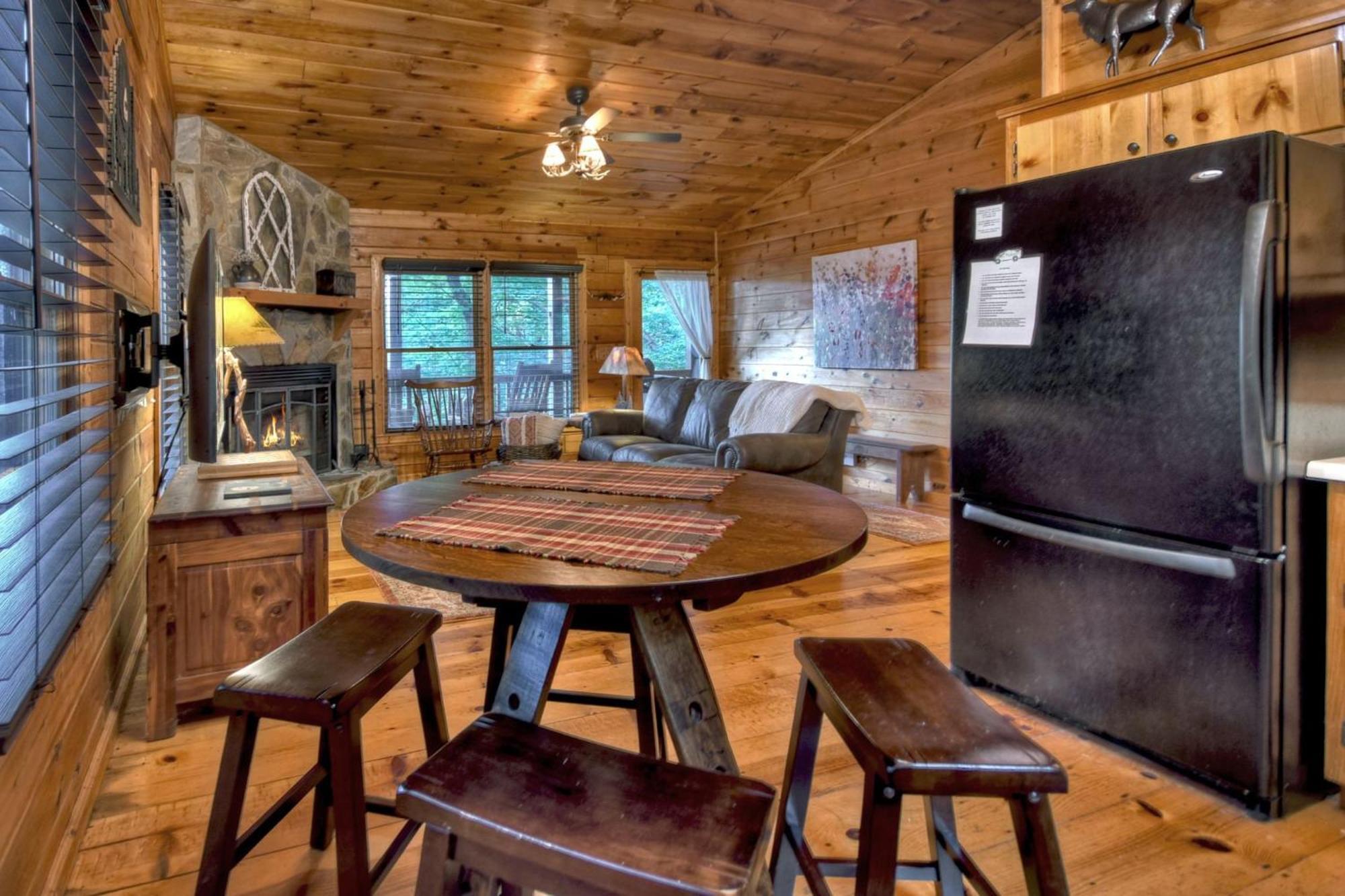 Bearfoot Ridge Wood-Burning Fireplace Cozy Hot Tub Serene Views Ellijay Ngoại thất bức ảnh